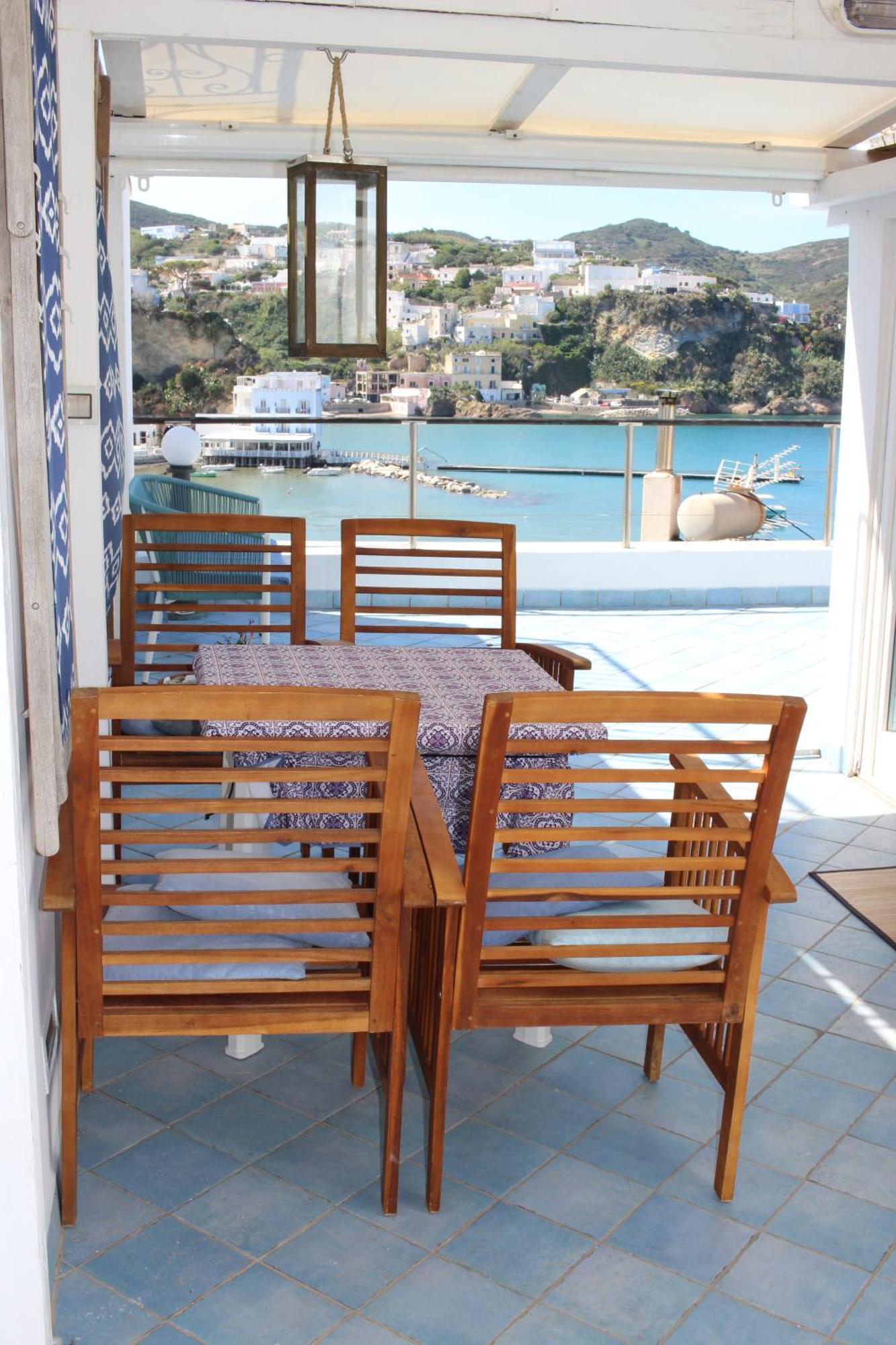 Apartament La Mansarda Sul Porto Ponza Zewnętrze zdjęcie
