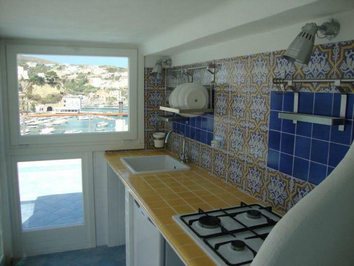Apartament La Mansarda Sul Porto Ponza Zewnętrze zdjęcie